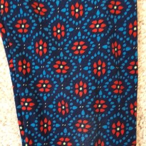 LulaRoe One size leggings